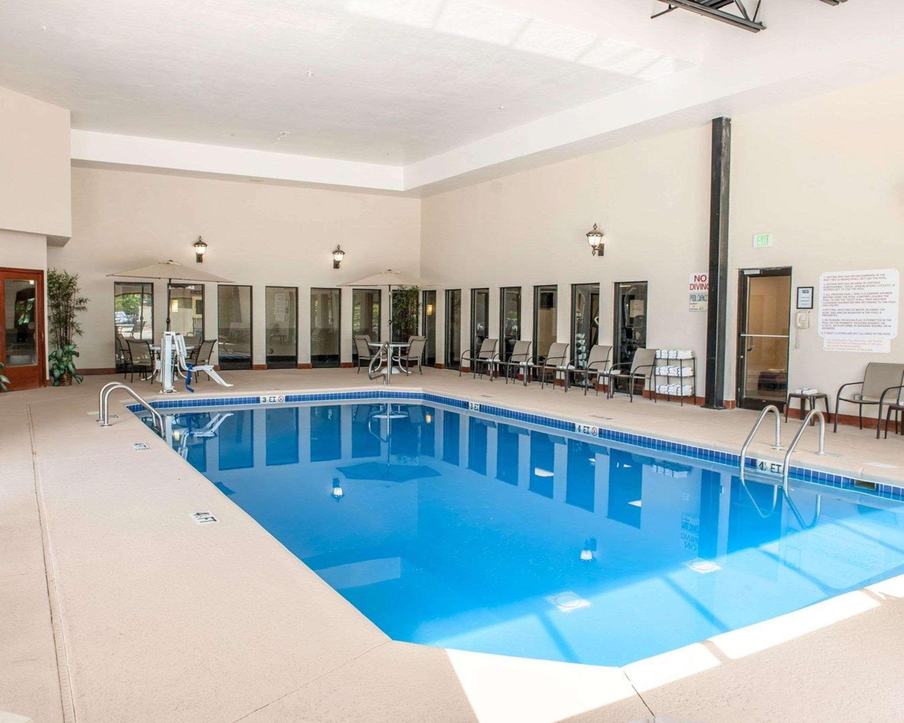 Comfort Suites Fort Wayne - Southwest Buitenkant foto