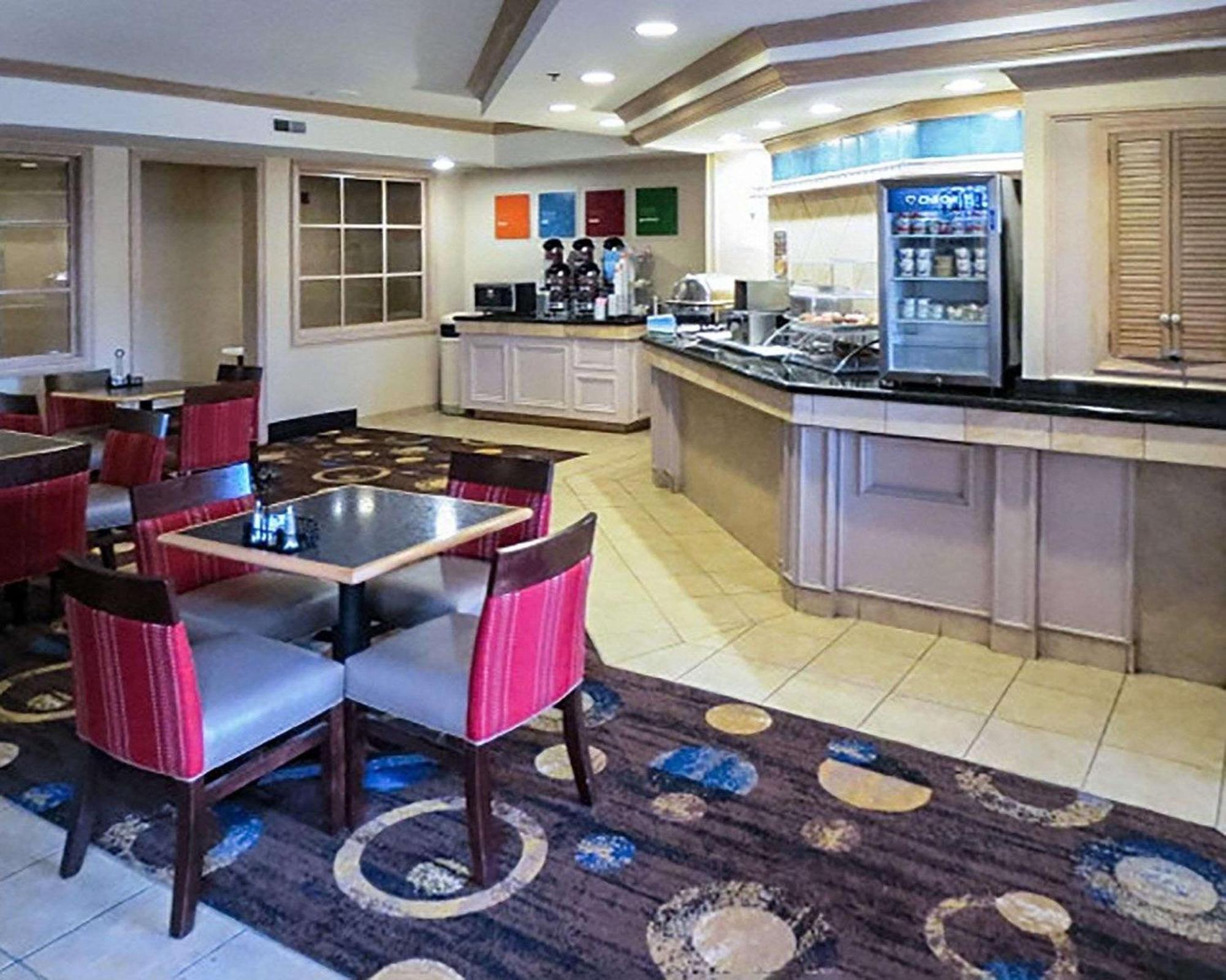 Comfort Suites Fort Wayne - Southwest Buitenkant foto